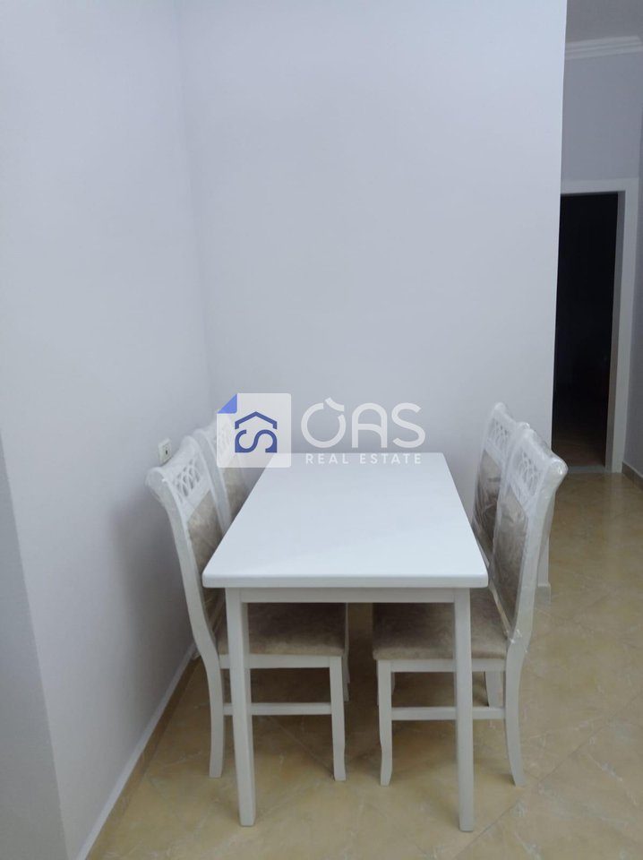Jepet me qera apartamenti 2+1 universiteti europian