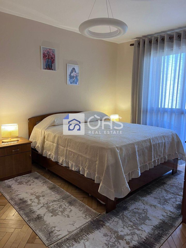 jepet me qera apartament 2+1 tek Rruga e Elbasanit 3