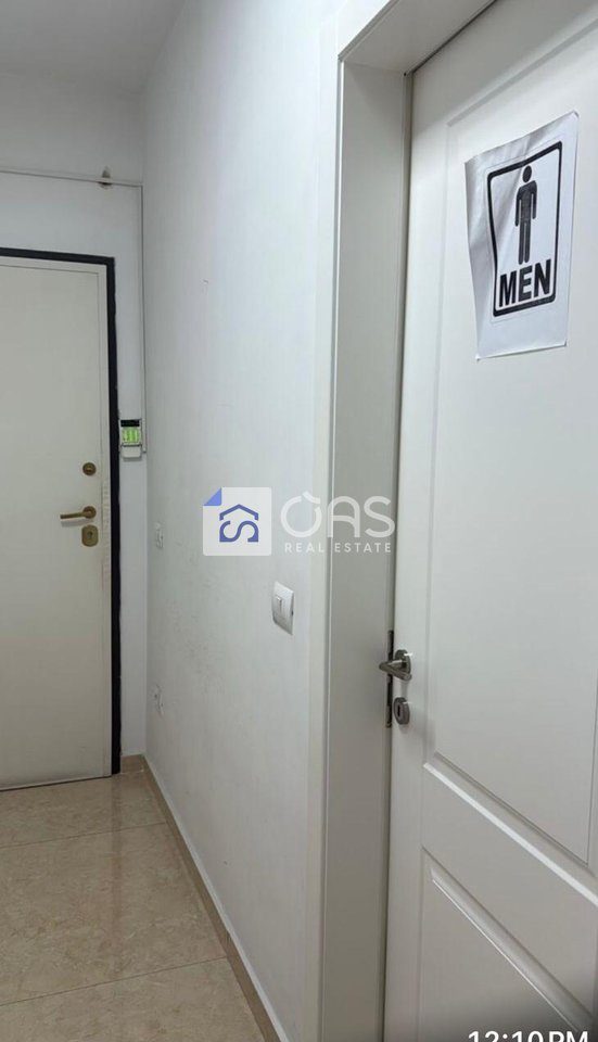 Jepet me qera apartament 2+1 per zyre ne Myslym Shyr 4