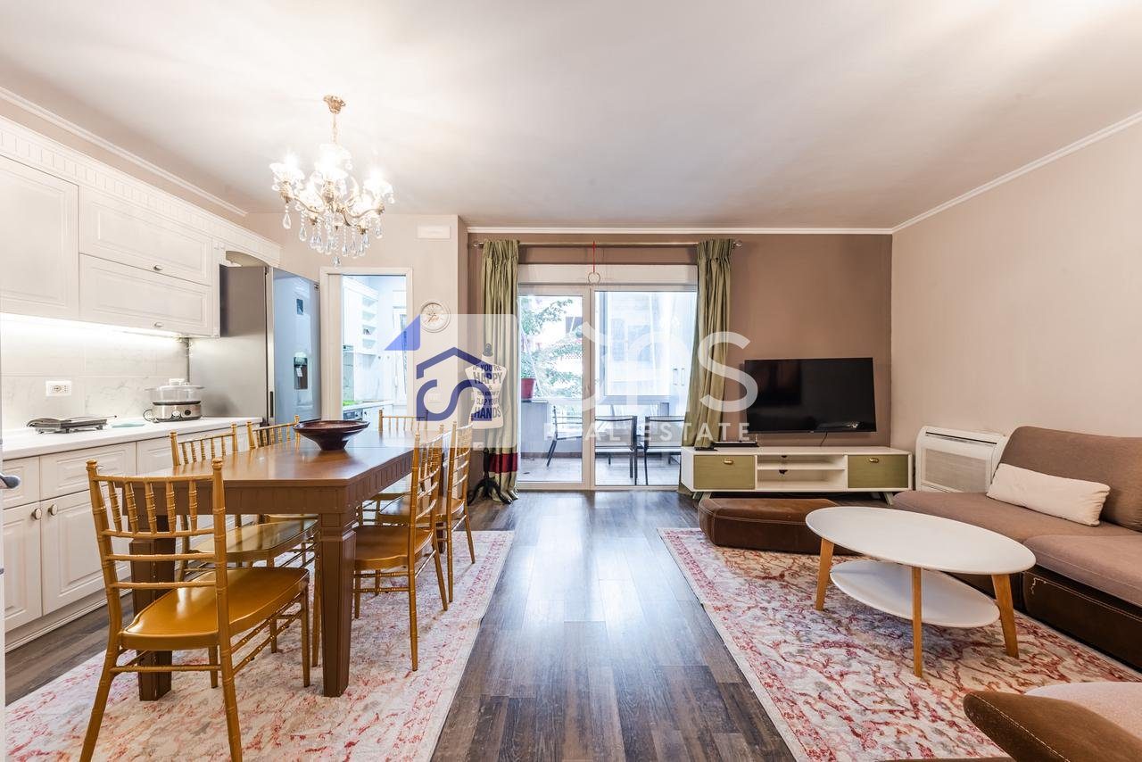 Jepet me Qera Apartament 2+1+2+3Ballkone Tek Liqeni i Thate 2