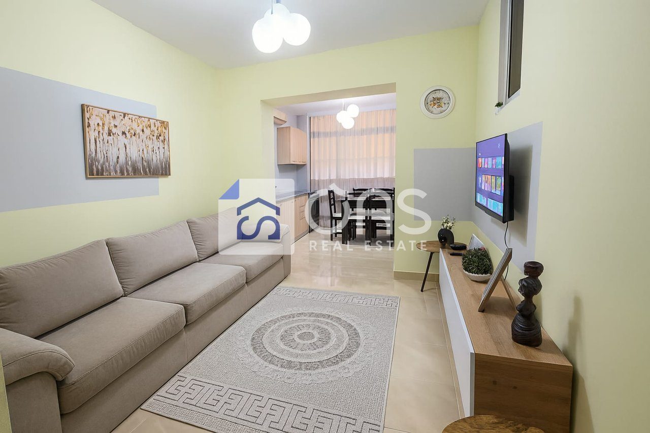 Jepet me qera apartament 2+1 ne Qender