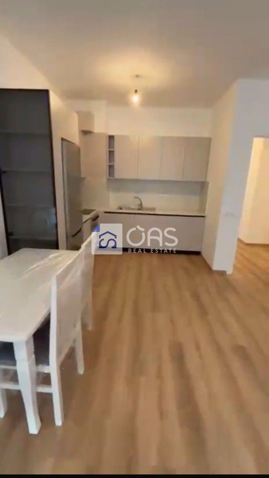 Jepet apartament me qera 2+1+2 ne Kinostudio 2