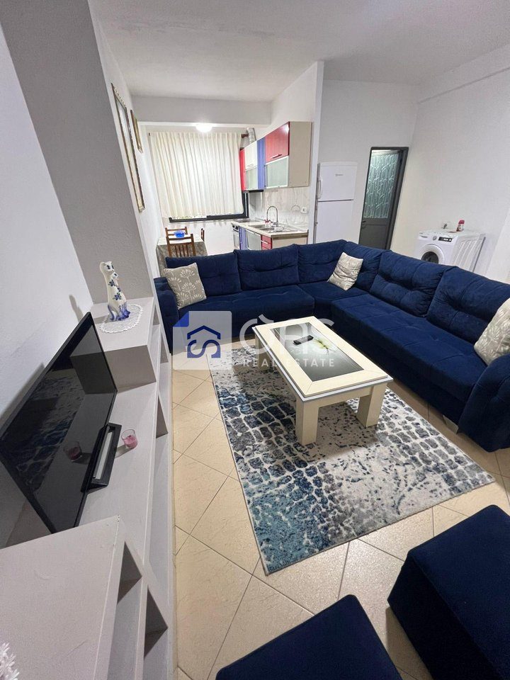Jepet me qera apartament 1+1 tek 5 Maj