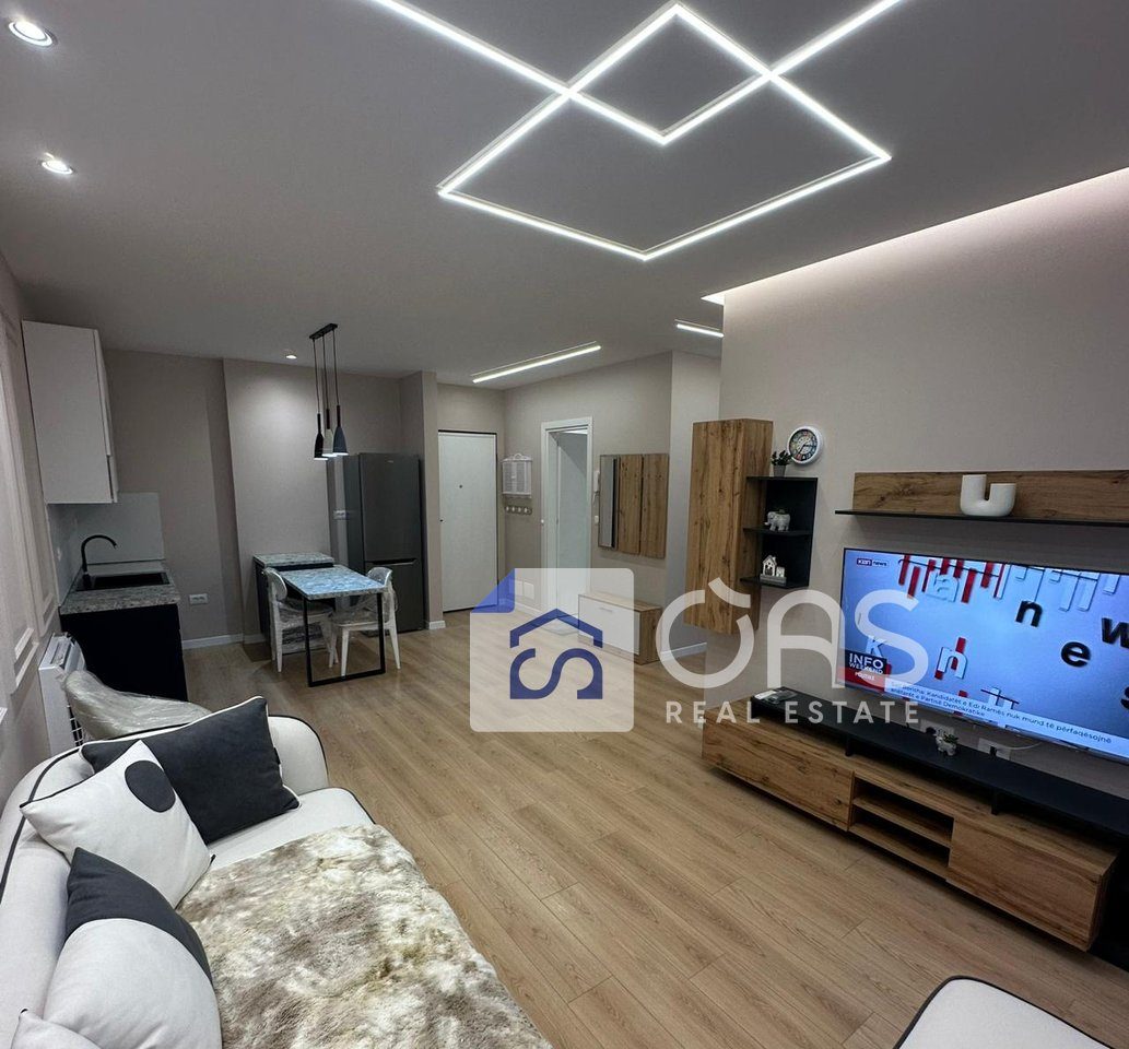 Jepet me qera apartament 1+1 Te Univers City 3