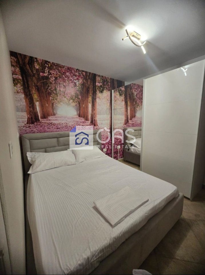 Jepet me qera apartament 1+1 Rruga Barrikadave 2
