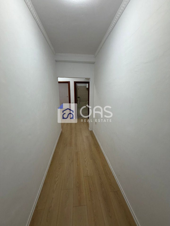 Shitet apartament 2+1 ne Fresk 2
