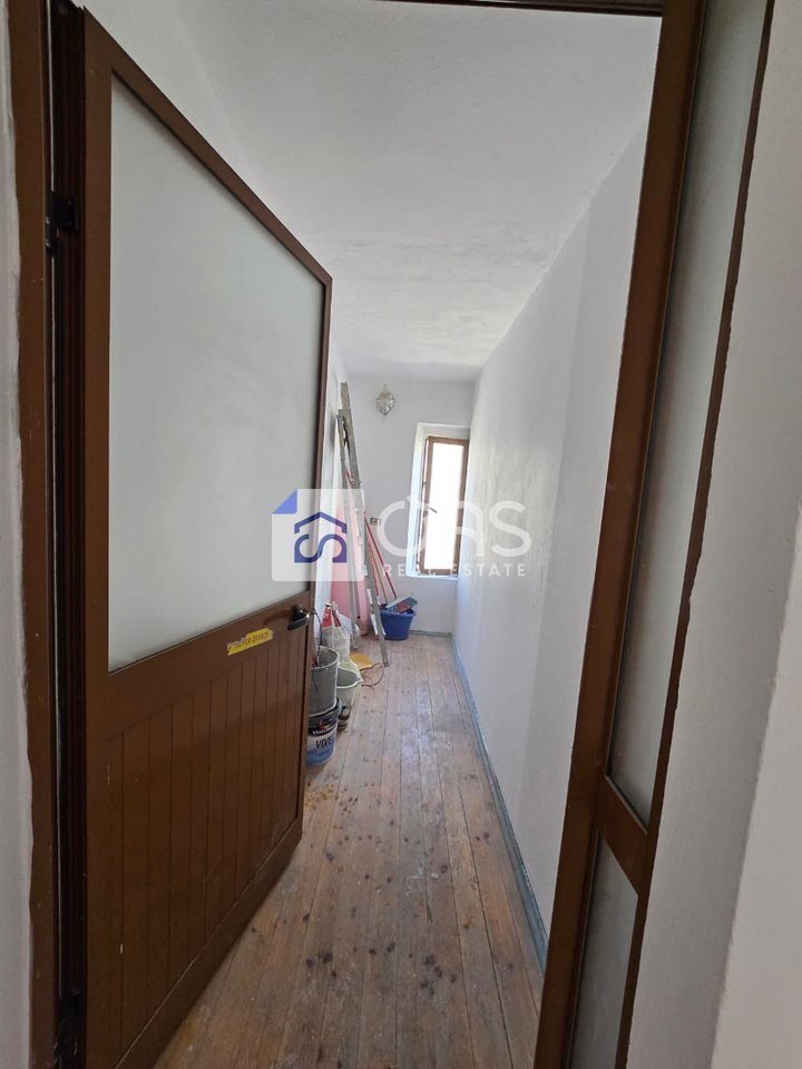 Shitet apartament 2+1 tek Rruga Bardhyl. 3