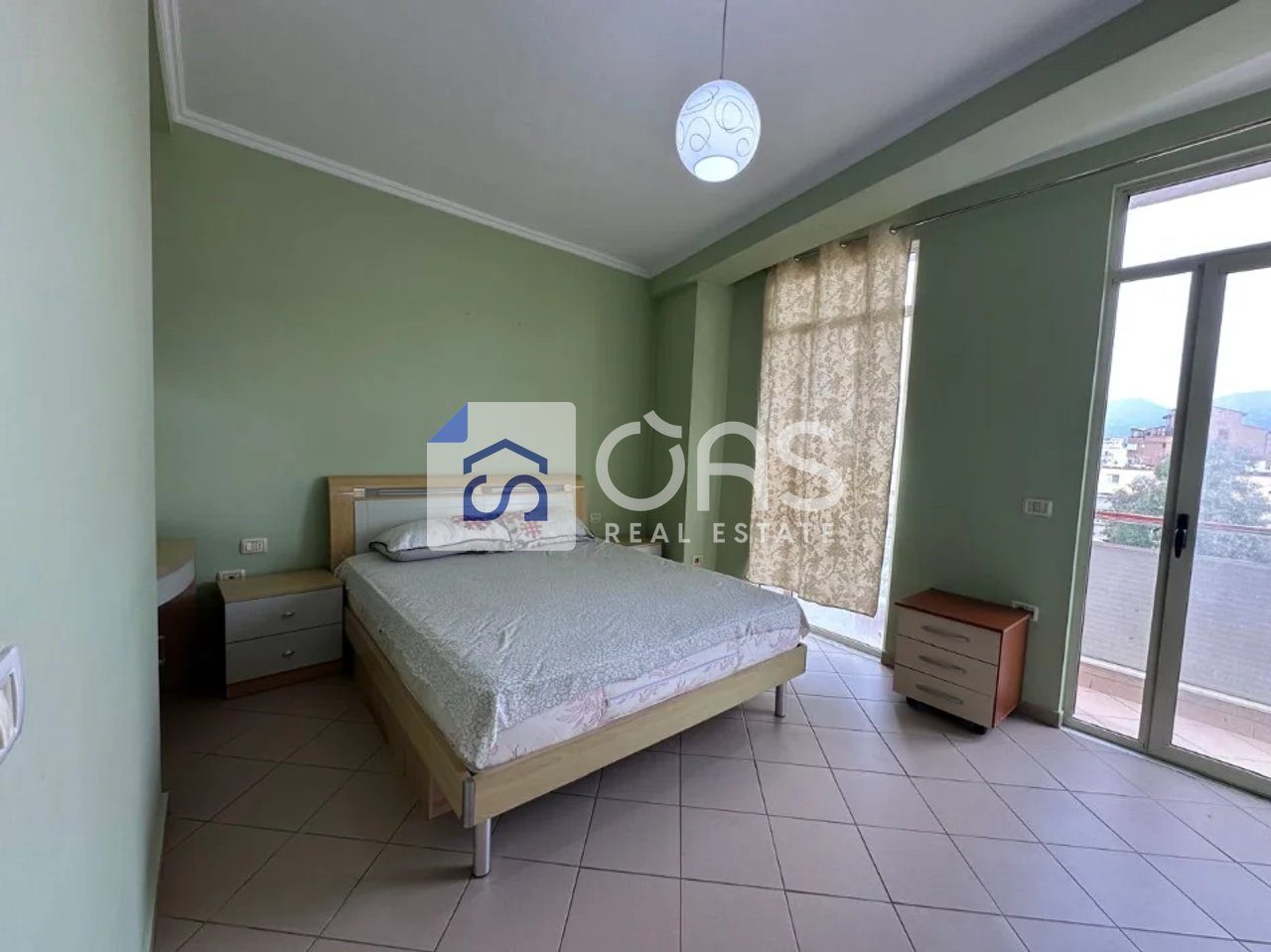 Jepet apartament me qera 1+1 Rruga E Durrsit 2