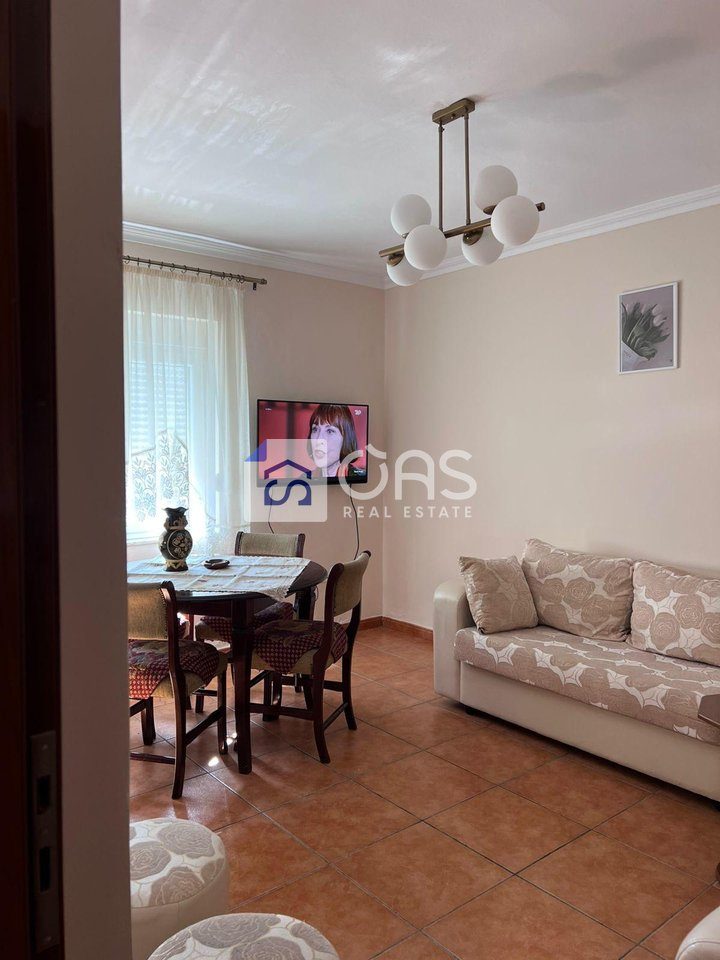 jepet me qera apartament 2+1 tek Rruga e Elbasanit