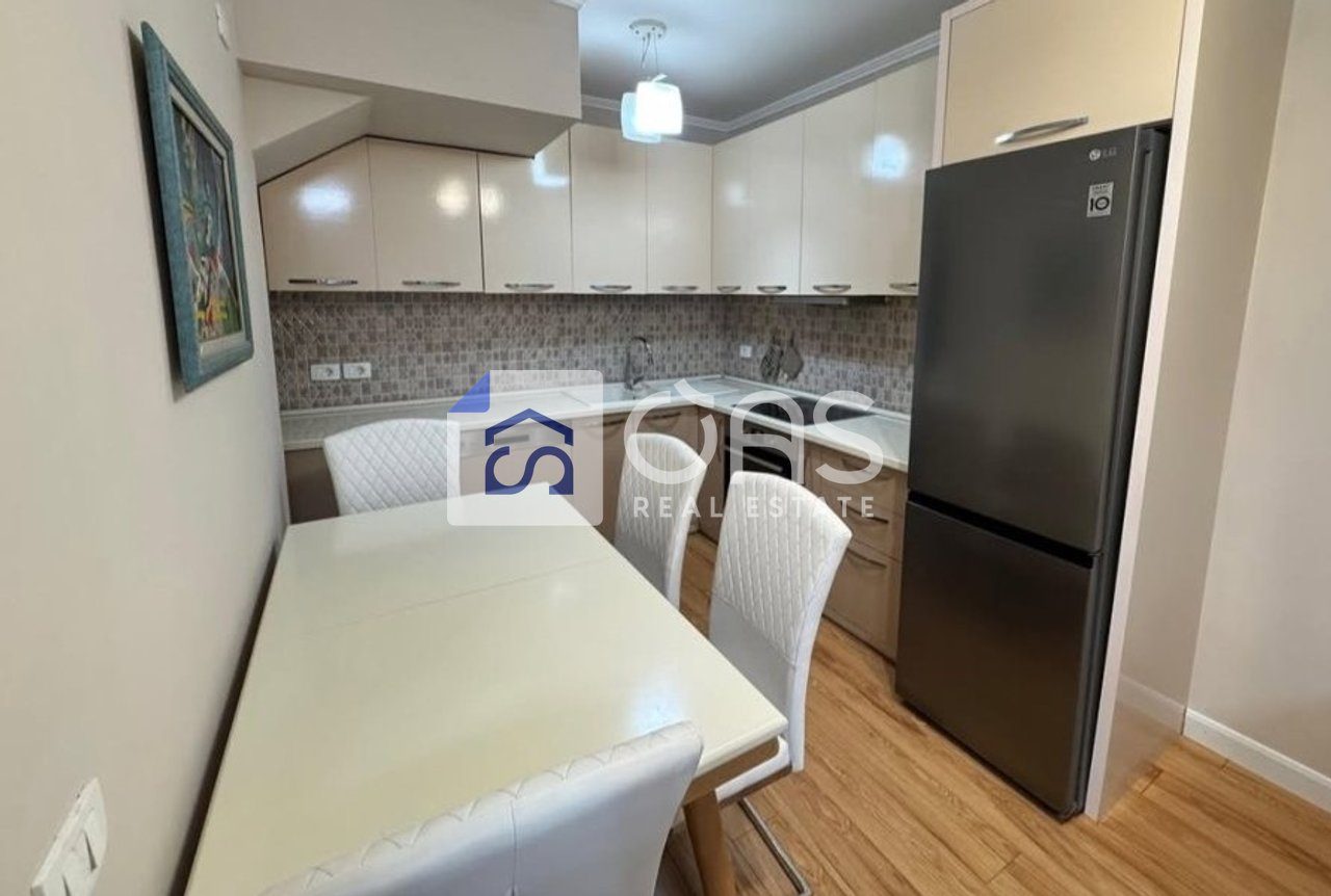 Jepet me qera Apartament Duplex 2+1+1 Tek Kodra e Diellit 2 3