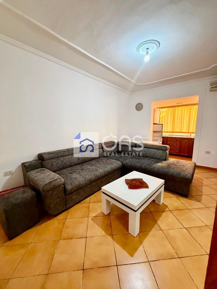 jepet me qira Apartament 2+1 kryqezimi brrylit 2
