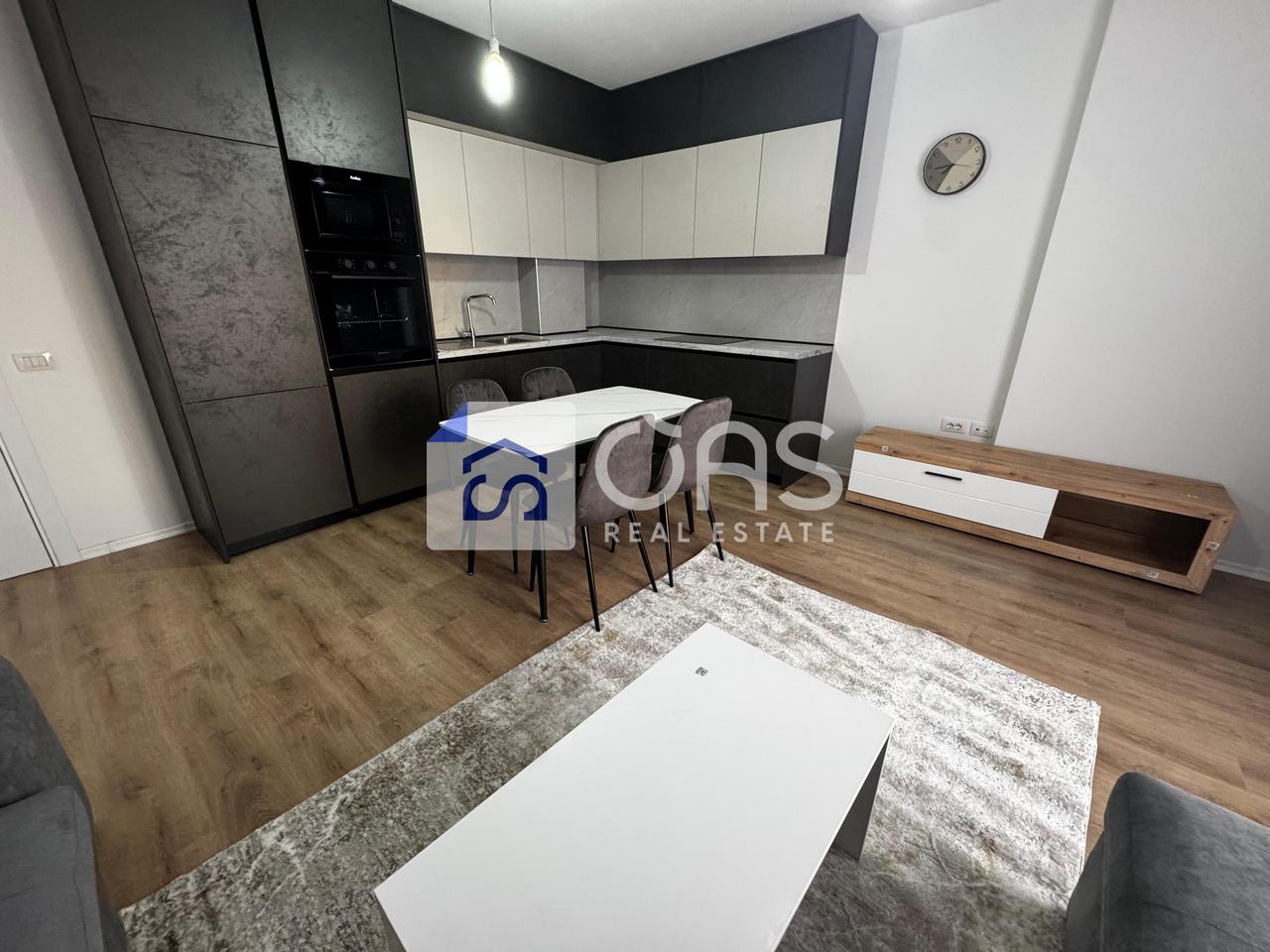 Jepet me qera apartament 2+1 Te Univers City