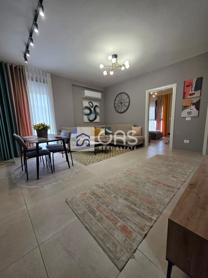 Jepet apartament me qera 2+1+2 tek Kopshti Botanik 3