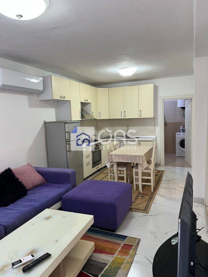Jepet me qera apartament 2+1 tek 5 Maj
