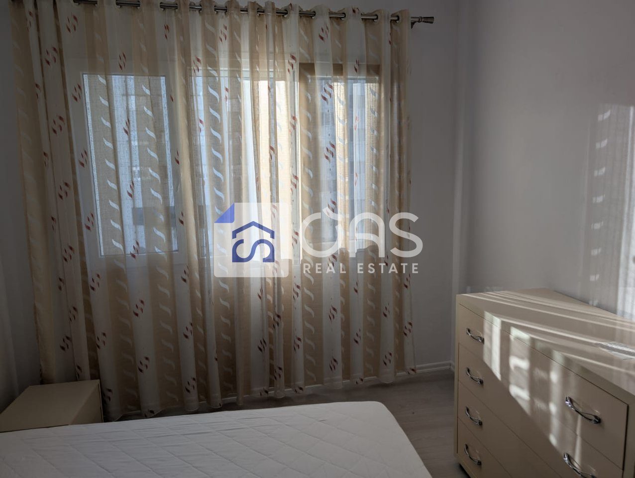 Jepet me qera apartament 2+1+post parkimi ne Astir River Residenc 3
