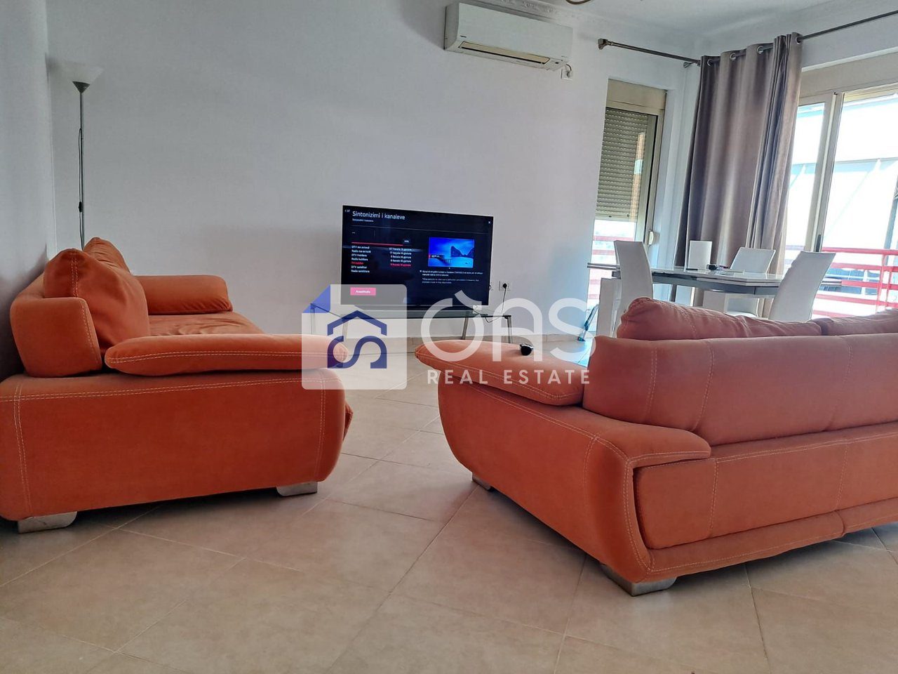 Shitet apartament 2+1 tek Liqeni i Tiranes ' Ruga Petri" 2