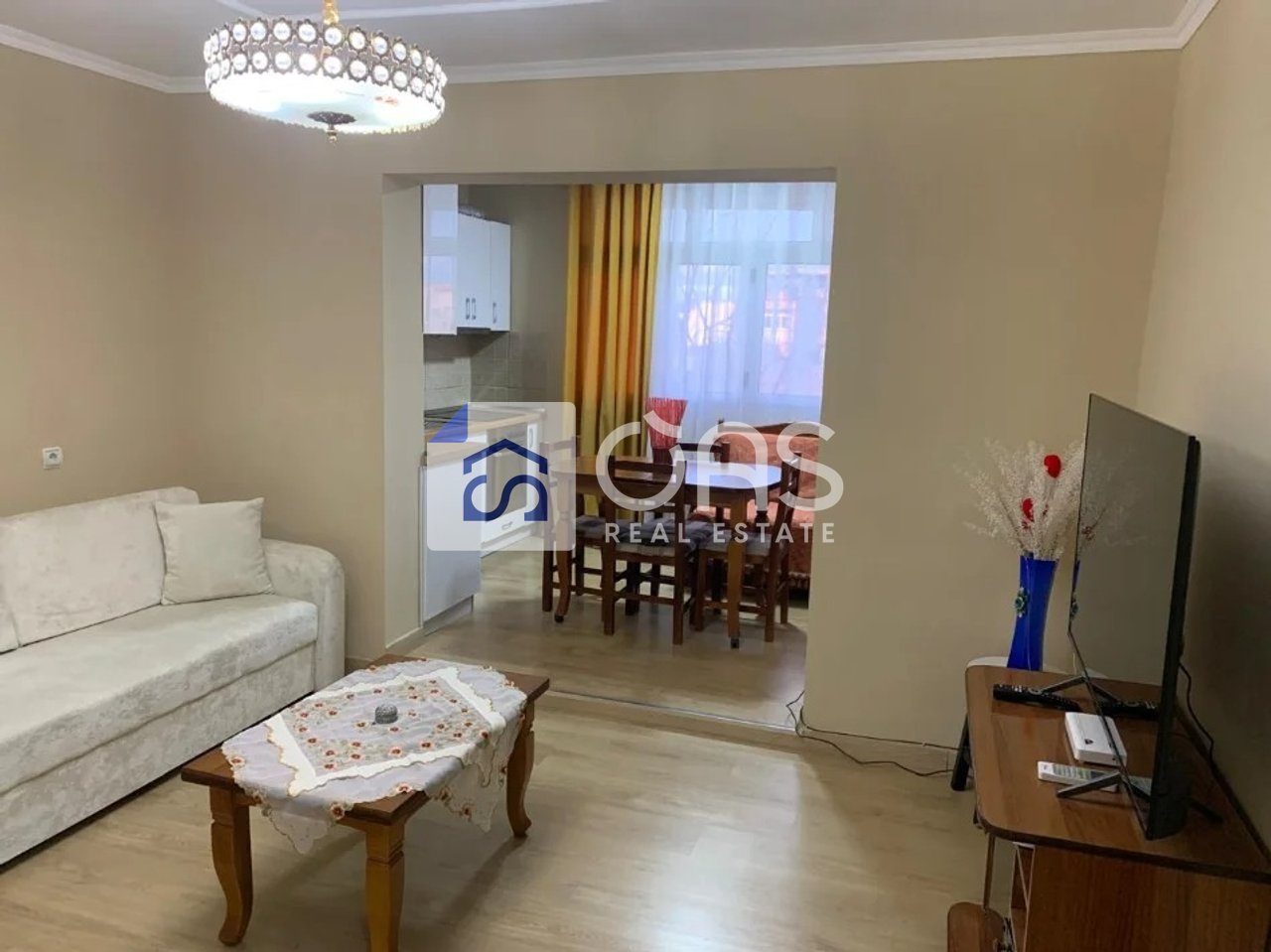 Jepet me qera apartament 1+1 tek Xhamlliku 2