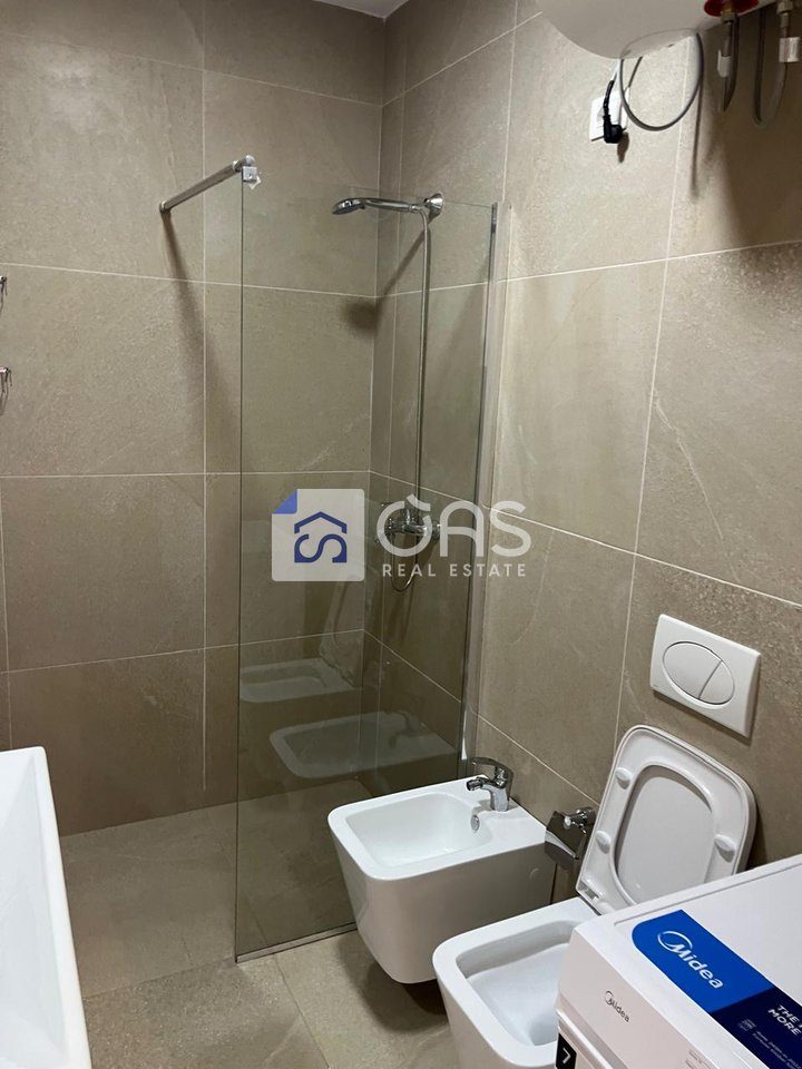 Apartament 1+1 Me Qira në Pazarin e Ri, Tiranë - 650€ | 60 m² 3