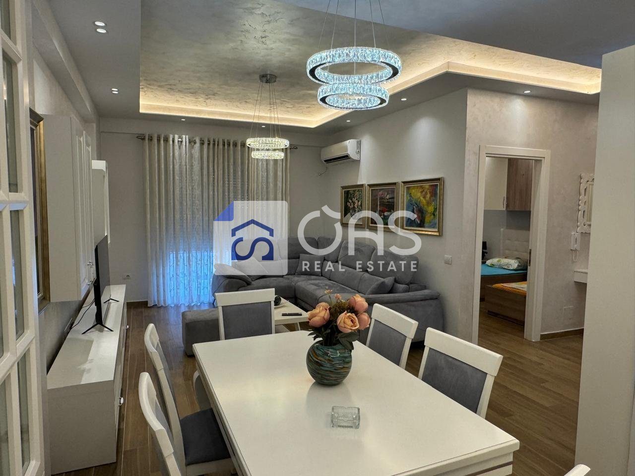 Jepet apartament me qera 2+1 tek Spitali Amerika 3