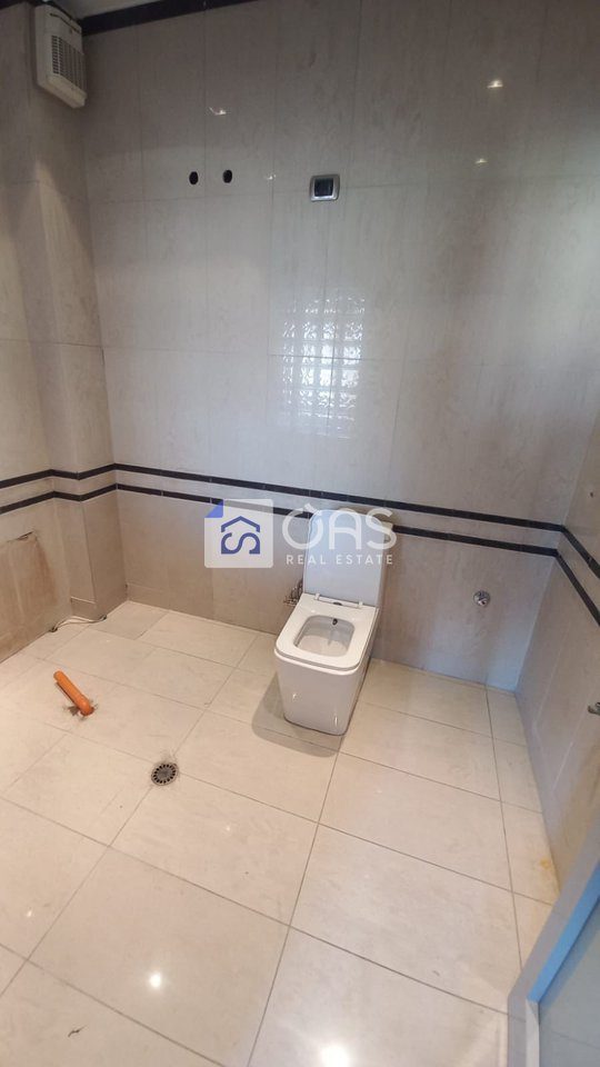 Shitet apartament 2+1+2 tek Liqeni Artificial 4