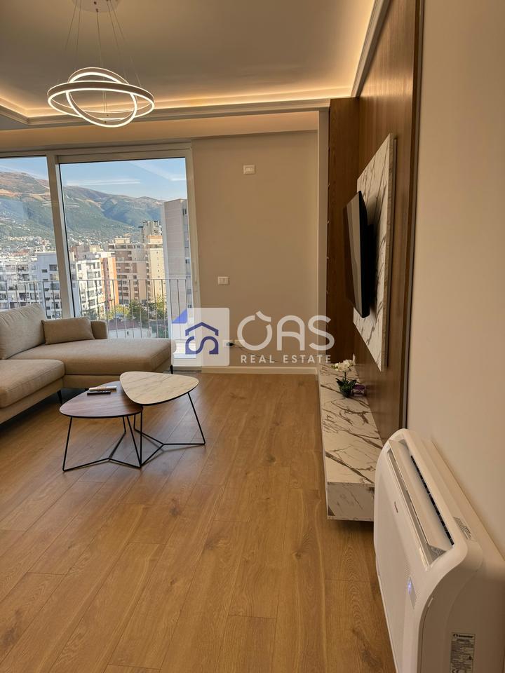 Shitet apartament 2+1 ne Vlore Vlore Skel ( lagjen 10 Korriku) Cmimi :300.000 euro