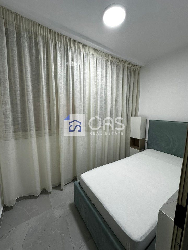 Jepet me qera aprtament duplex 2+1 Stacioni Trenit 3