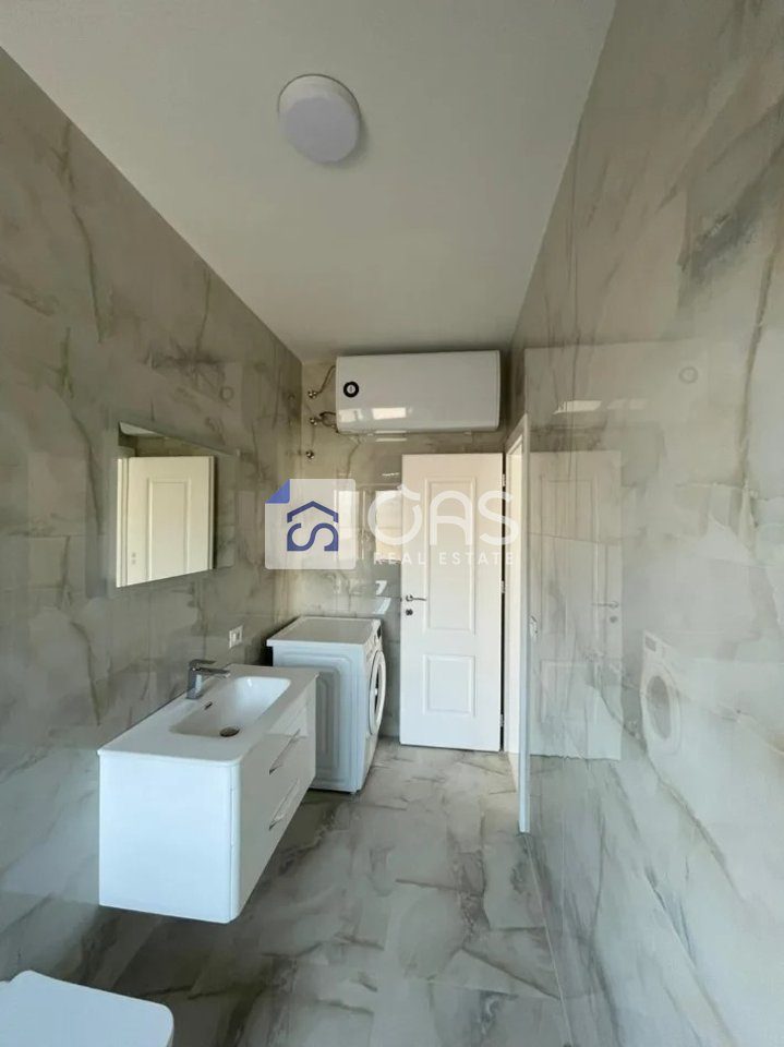 Jepet apartament me qera 1+1 Ish Parku 3