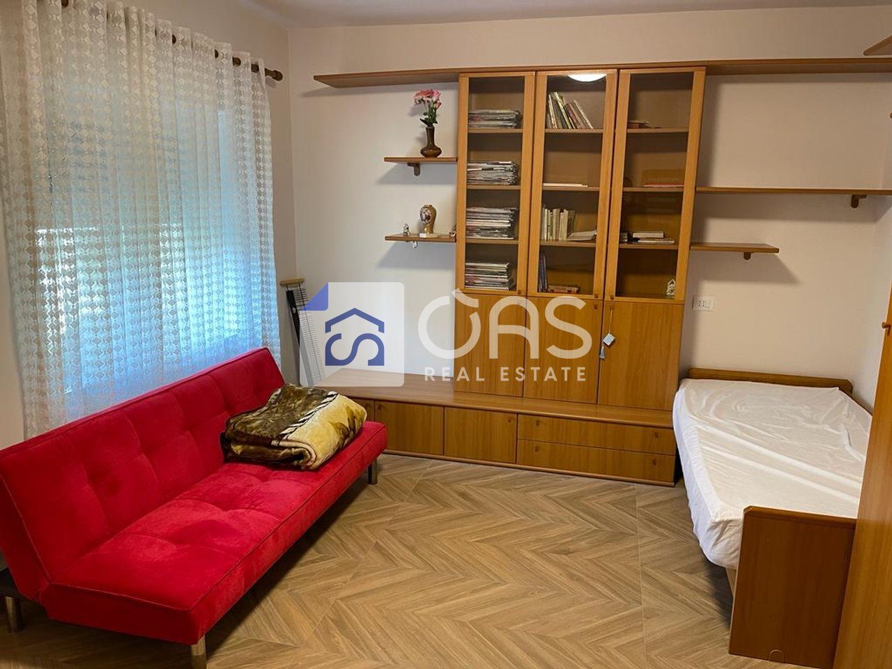 Jepet apartament me qera 3+1 ne 21sh " Mozaiku i Tiranes" 4