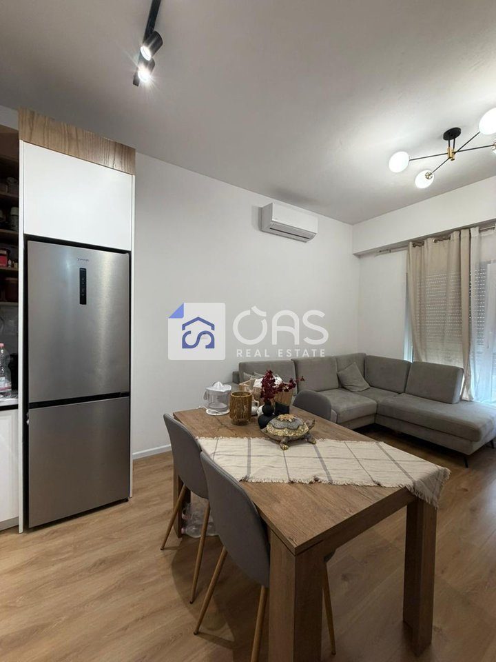 Shitet apartament 1+1 ne Ali Dem. 3