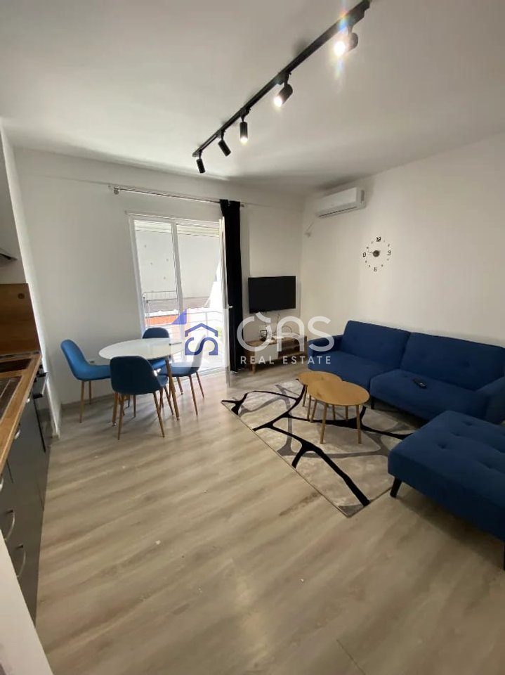 Jepet apartament me qera 1+1 Selite