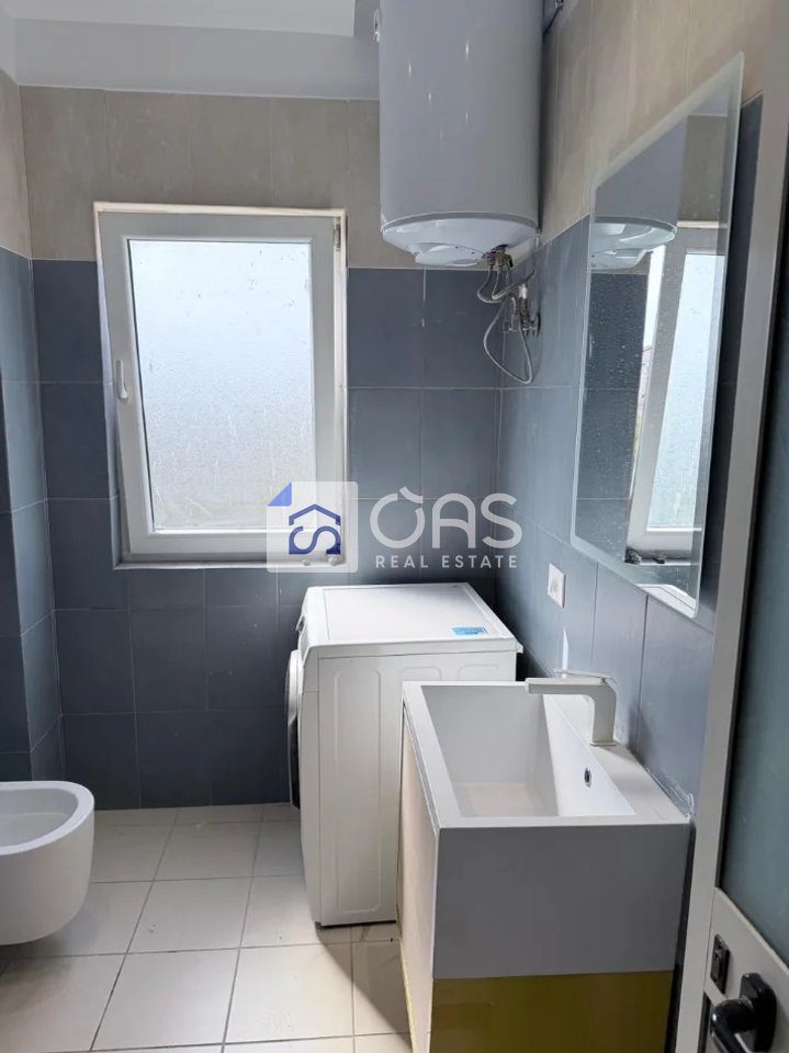 Jepet Apartament me qera 1+1 Ne 5 Maj 2