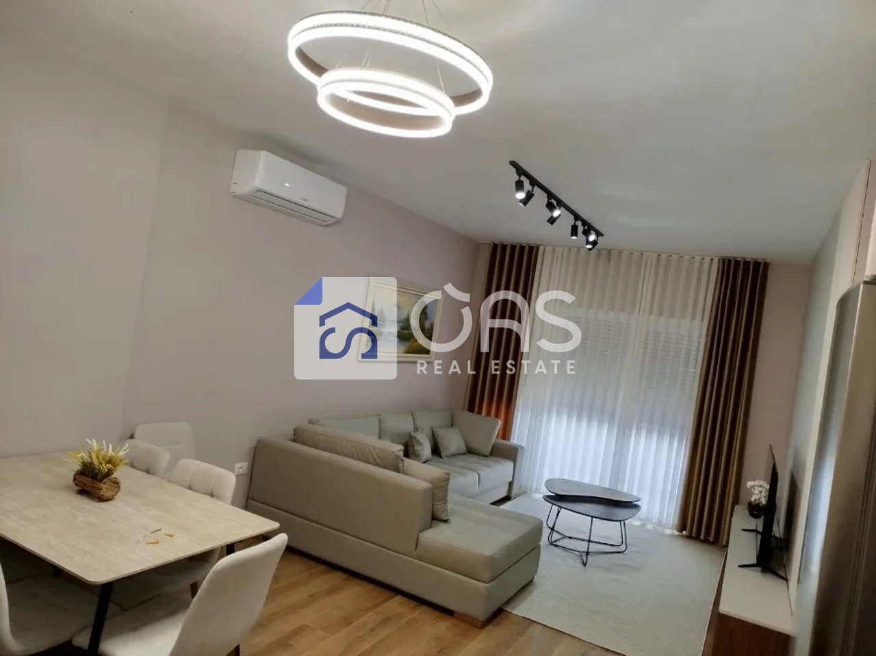 Jepet apartament me qera 1+1 Pazar i Ri 3