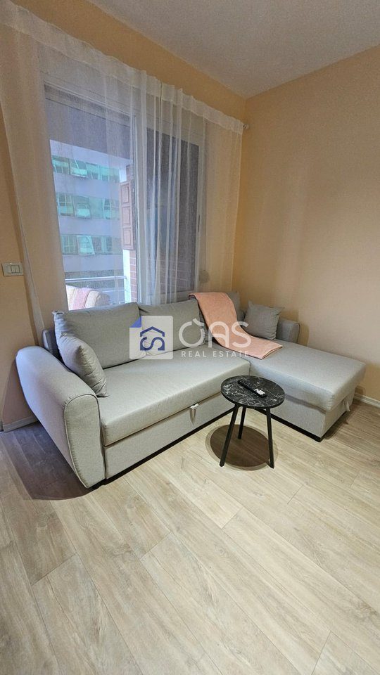 Jepet me qera apartament 1+1 dhe Garsionere tek Bulevardi i Ri 2