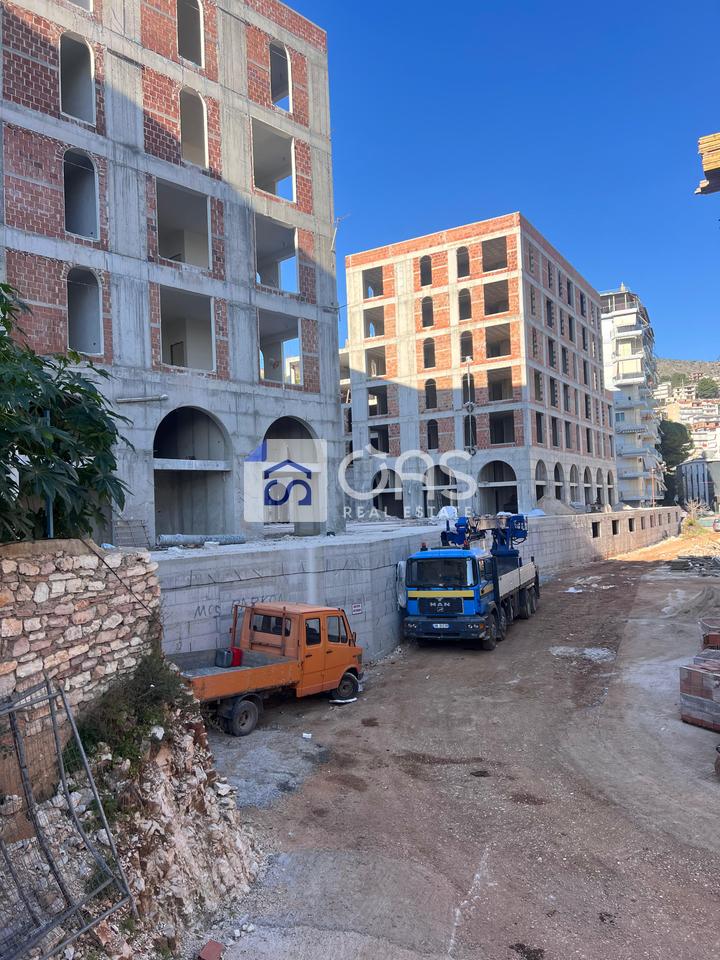 Shitet apartament 2+1 ne Sarande. 3