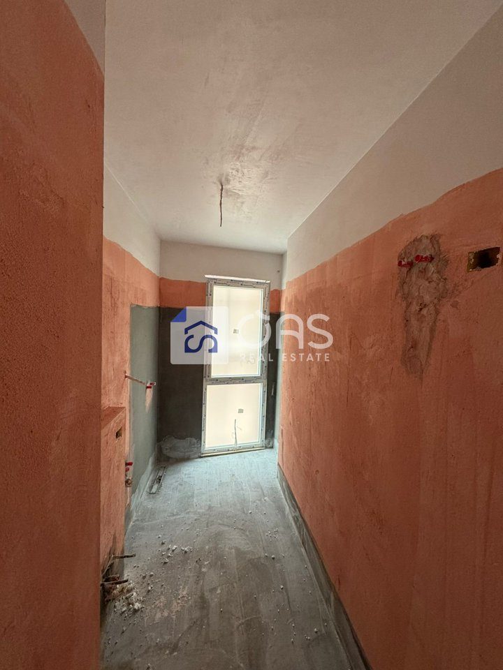 Shitet apartament 2+1+2 te Liqeni i Thate ( Lake Side)
Siperfaqja: 113.6m2 ,Cmimi i apartamentit : 204.000 euro 3