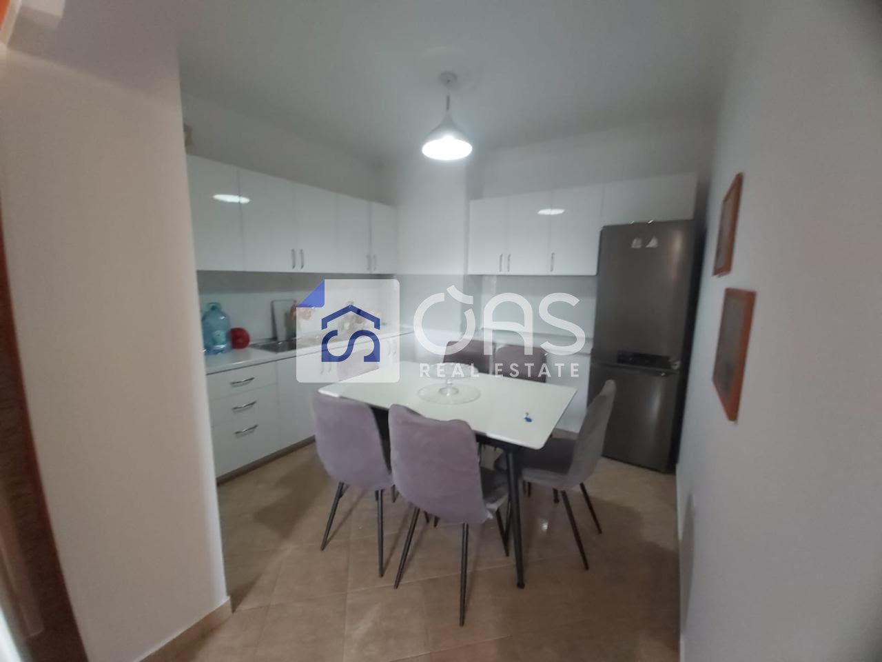 jepet me qira apartamenti 2+1 ali demi 3