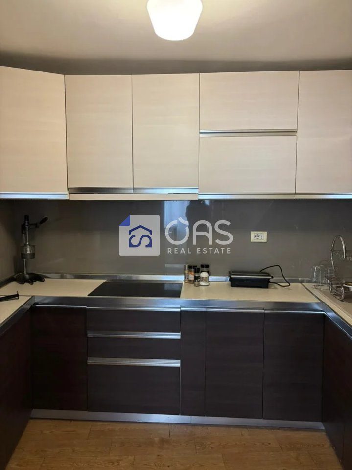 Jepet me qera apartamenti 3+1+2 qender 2