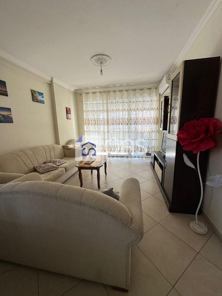 Jepet Apartament me qera 1+1 ASTIR (PRANE OSLOS)