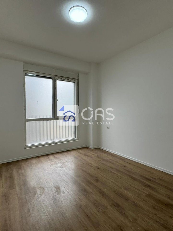 Shitet apartament 3+1+Post Parkimi Fusha e Aviacionit (IBN) 3