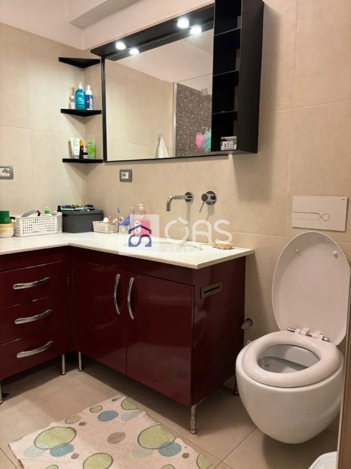 Jepet me qera apartamenti 3+1+2 qender 3