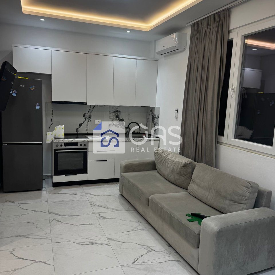 Jepet apartament me qera 1+1 5 Maj