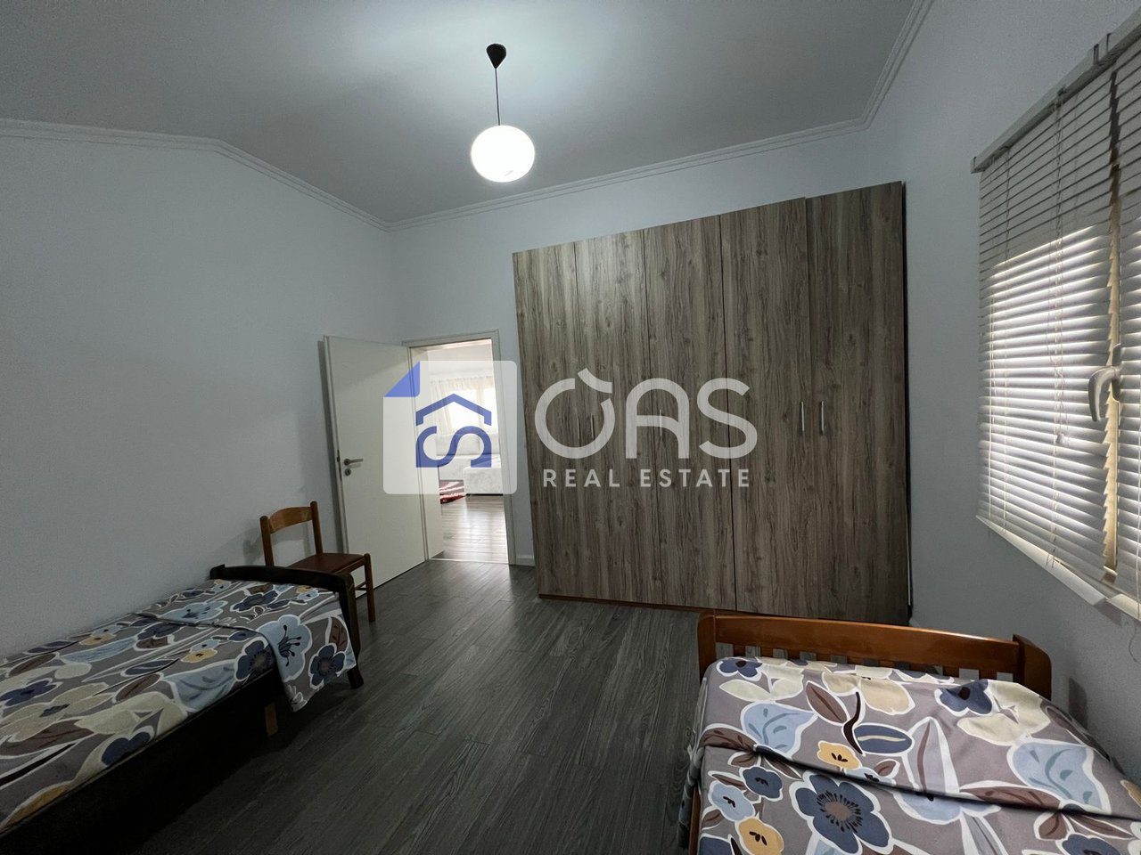 Jepet apartament me qera 2+1+ parkim tek Qytet Studenti 4