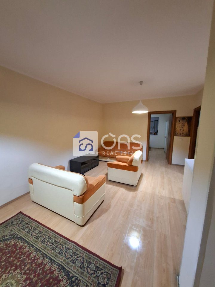 Shitet apartament 2+1 ne Astir