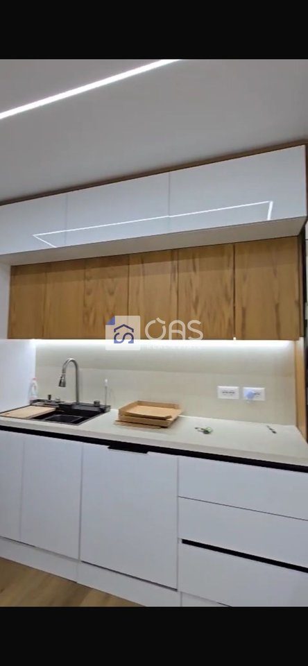 Jepet apartament me qera 2+1 tek Fusha e Aviacionit 2