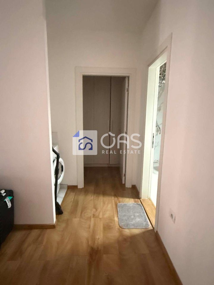 jepet me qira Apartament 1+1 bulevadi i ri 4