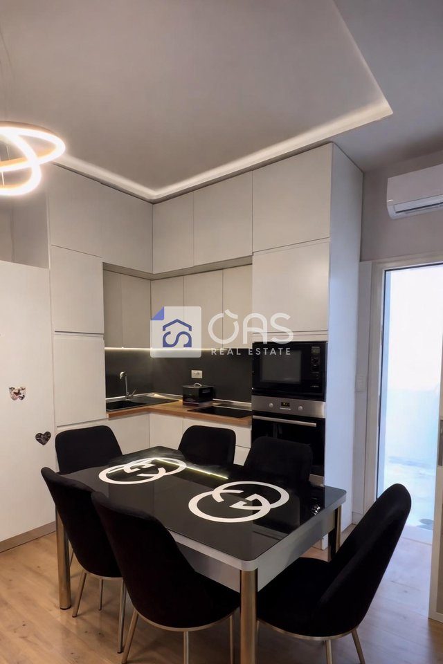 Jepet me qera apartament tek Liqeni i Thate 2