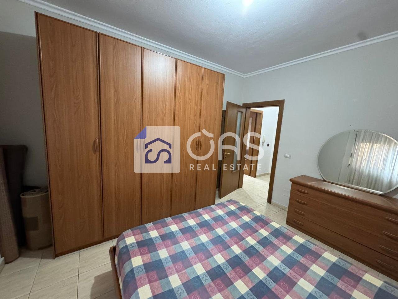Jepet apartament me qera 1+1 Kodra Diellit 3