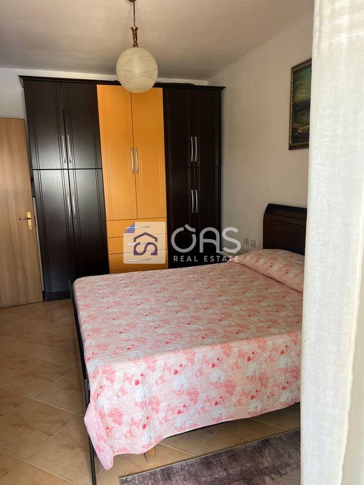 jepet me qira apartamenti 2+1 me parkim casa italia 4