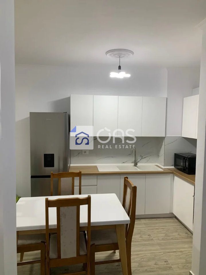 Jepet apartament me qera 1+1 Pallati Me Shigjeta 4