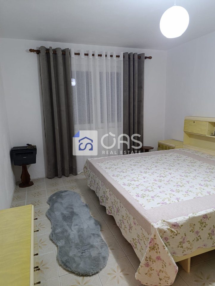 Jepet apartament me qera 2+1 kombinat 3